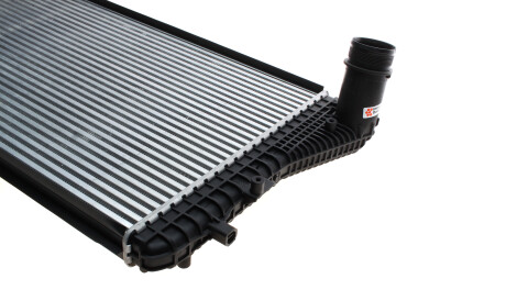 Фото 3 - Интеркулер Van Wezel 58004306