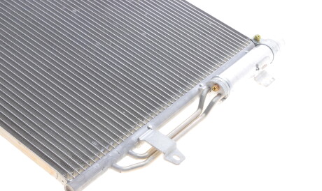 Фото 3 - Радіатор кондиціонера Van Wezel 58005324
