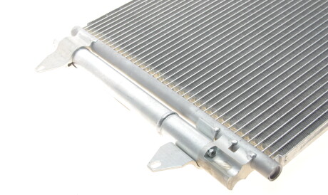 Фото 3 - Радиатор кондиционера Van Wezel 58005330