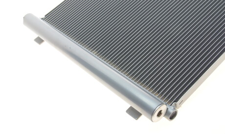 Фото 3 - Радіатор кондиціонера Van Wezel 58015703