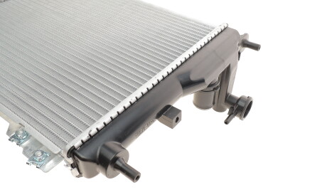 Фото 3 - Радіатор охолодження Van Wezel 82002099