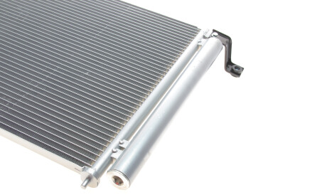 Фото 3 - Радиатор кондиционера Van Wezel 82005175