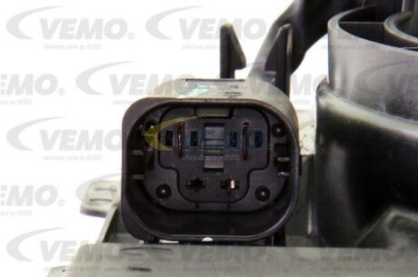Фото 2 - Вентилятор охолодження двигуна VEMO V20010028