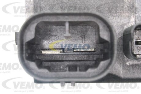 Фото 2 - Інший елемент системи охолодження VEMO V22790011