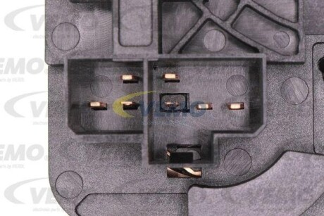 Фото 3 - Підрульовий перемикач VEMO V33800011