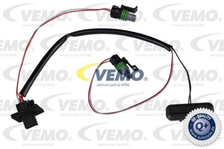 Кнопка відкриття кришки багажника - VEMO V40850004