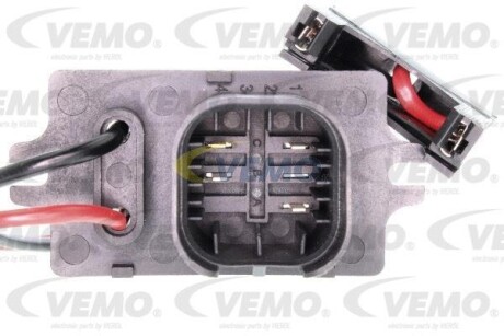 Елемент управління вентилятором салону - ((2710000QAC, 7701034875)) VEMO V467900071