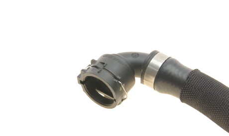 Фото 3 - Патрубок системы охлаждения Vika 11211821301