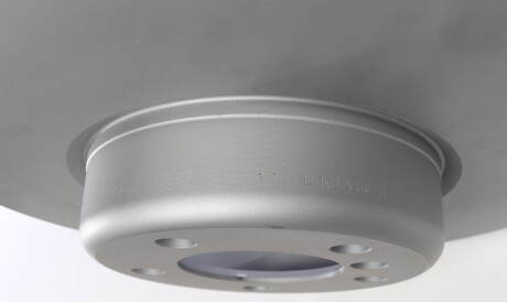 Фото 2 - Тормозной диск ZIMMERMANN 150290320