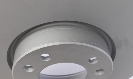 Фото 3 - Тормозной диск ZIMMERMANN 180.3033.20 (180303320)