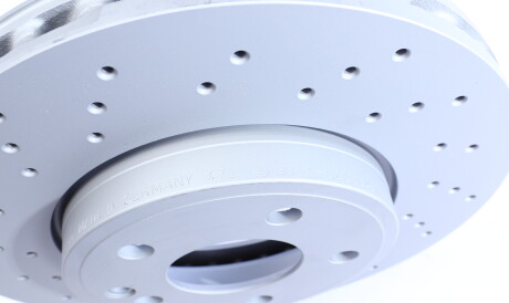 Фото 3 - Тормозной диск ZIMMERMANN 400367920