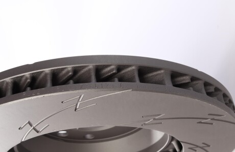 Фото 3 - Гальмівний диск ZIMMERMANN 600.3227.55 (600322755)