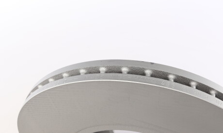 Фото 2 - Тормозной диск ZIMMERMANN 600.3236.20 (600323620)